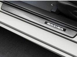 2017 Nissan Maxima Illuminated Kick Plates T99G6-4RA0B